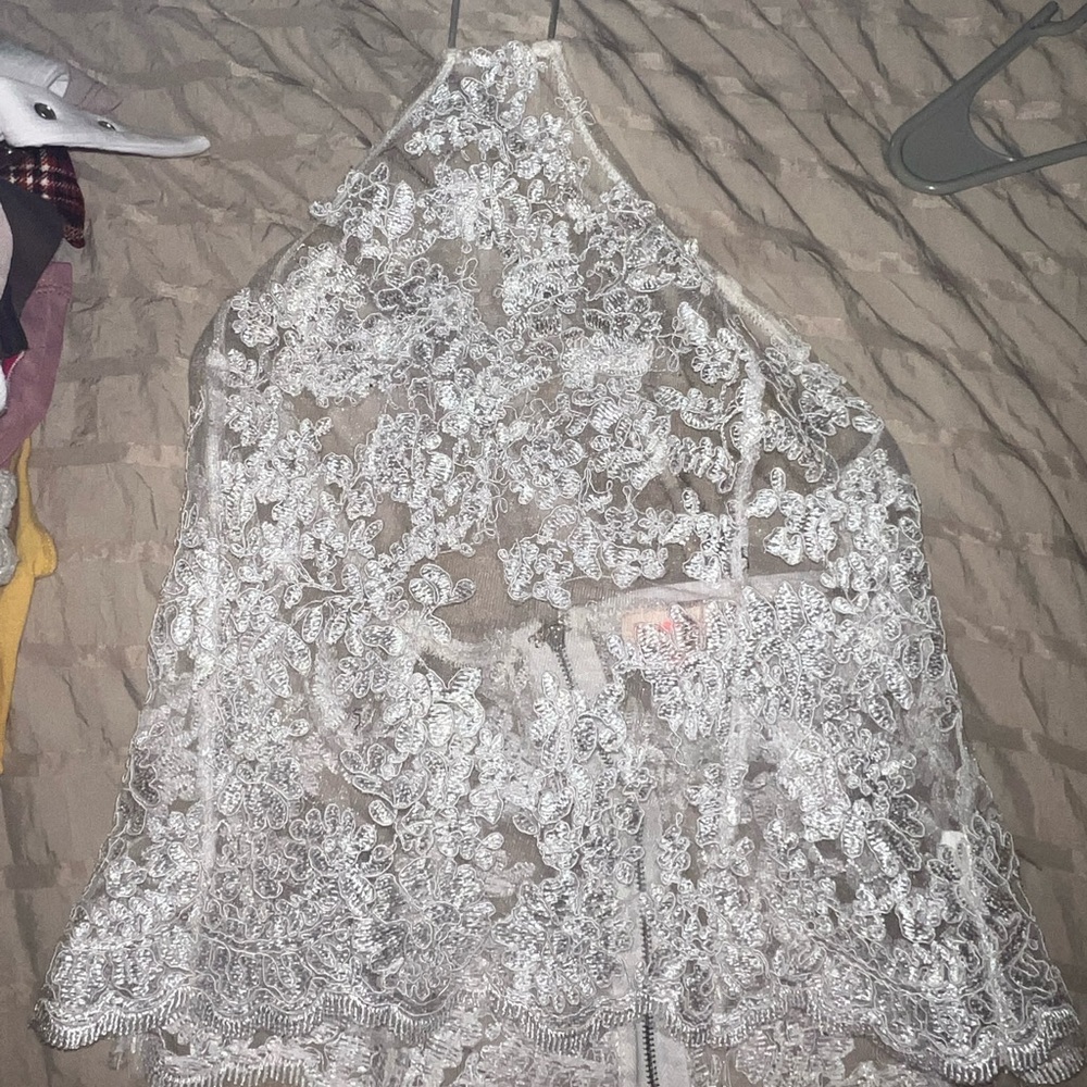 Beautifully detailed lace boutique top